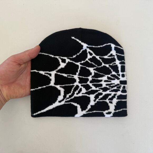 y2k 2000s black & white grunge gothic spiderweb beanie - Picture 5 of 6